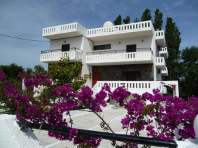 Гостиница Zourpos Studios & Apartments  Каливаи